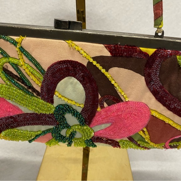 Santi Beaded Multicolor Clutch - Picture 3 of 11